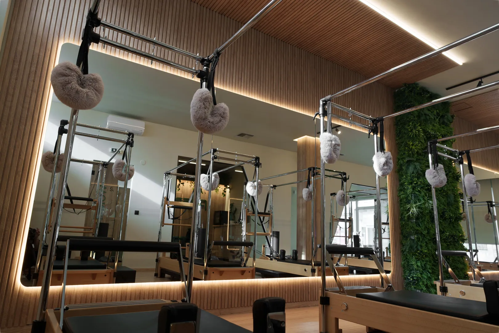 Μάθημα Pilates Reformer στο PULSE